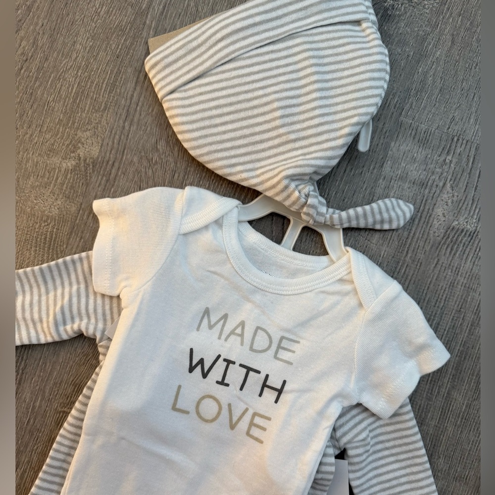 Made with Love Striped Giraffe (4 pieces)